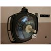 Image 2 : CASTLE SURGICAL LIGHT - MODEL 2410C - MUST BE REMOVED FROM CEILING