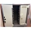 Image 2 : CAMBRO FOOD DELIVERY CART 58" X 28" X 54" WITH 6" WHEELS - HOLDS 30 FOOD TRAYS -