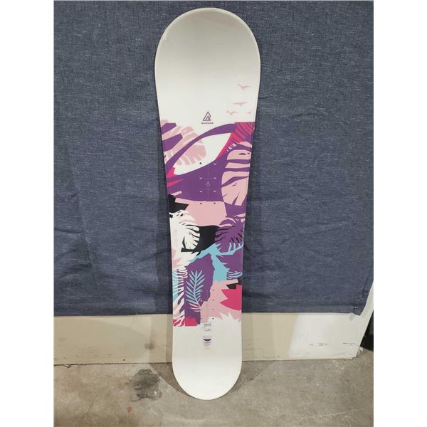 NEW Ripzone Dazy Snowboard SIZE 130