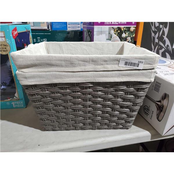 Lot Of 2 Wicker Baskets With Lining