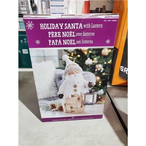 Holiday Santa With Lantern