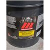 Image 2 : Motomaster Heavy Duty Engine Oil SAE 30 (18.9L)