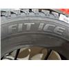 Image 3 : 235/65R17 108T Snow Tires
