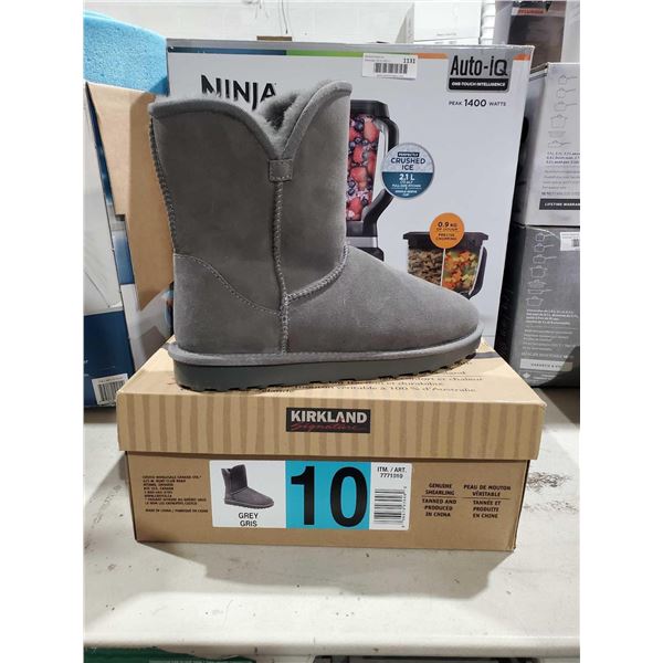 Kirkland Grey Size 10 Ladies Genuine shearling Boots