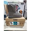 Image 1 : Kirkland Grey Size 10 Ladies Genuine shearling Boots