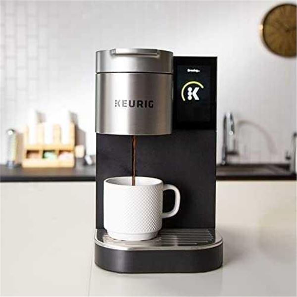 NEW Keurig Model K-2500 Commercial Single Cup Brewing System  Boxes have damage but not to the machi