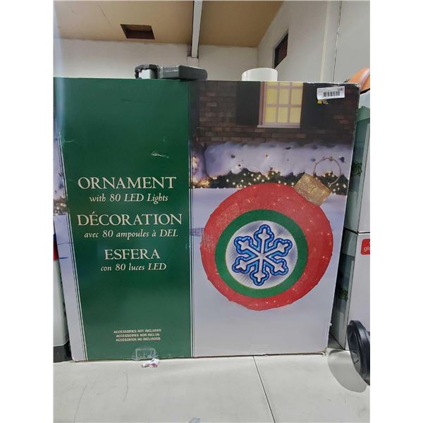 Ornament with 80vLED Lights