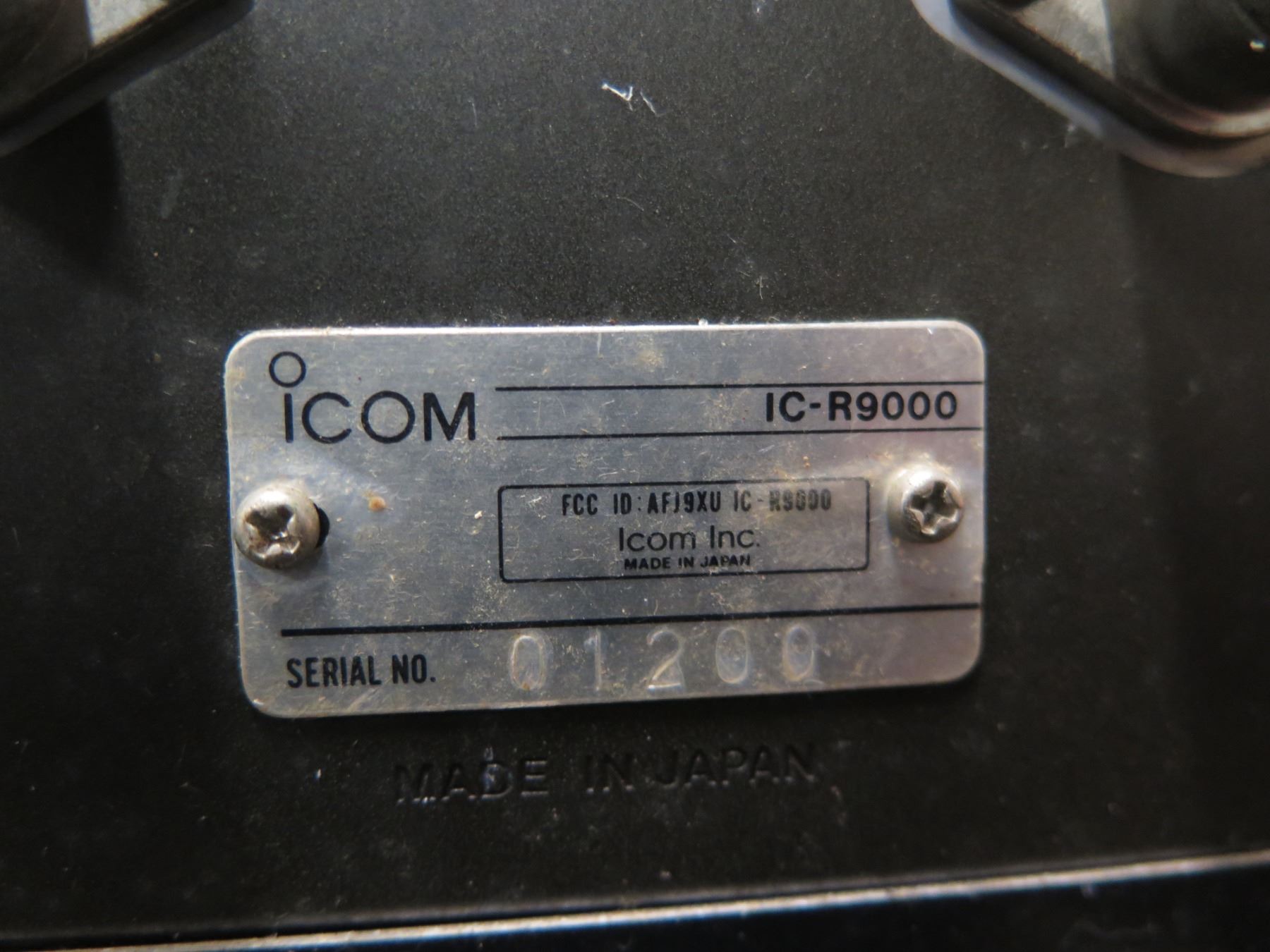 ICOM IC-R9000 Wideband Receiver - Oahu Auctions