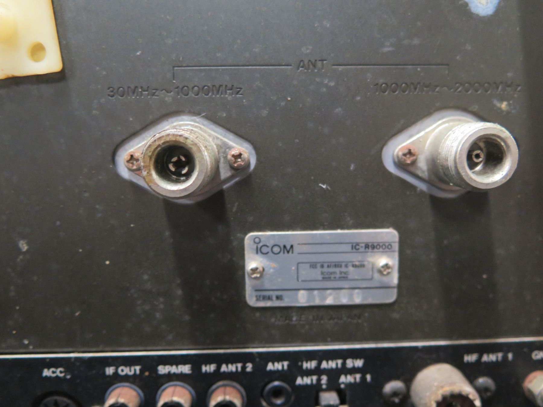 ICOM IC-R9000 Wideband Receiver - Oahu Auctions