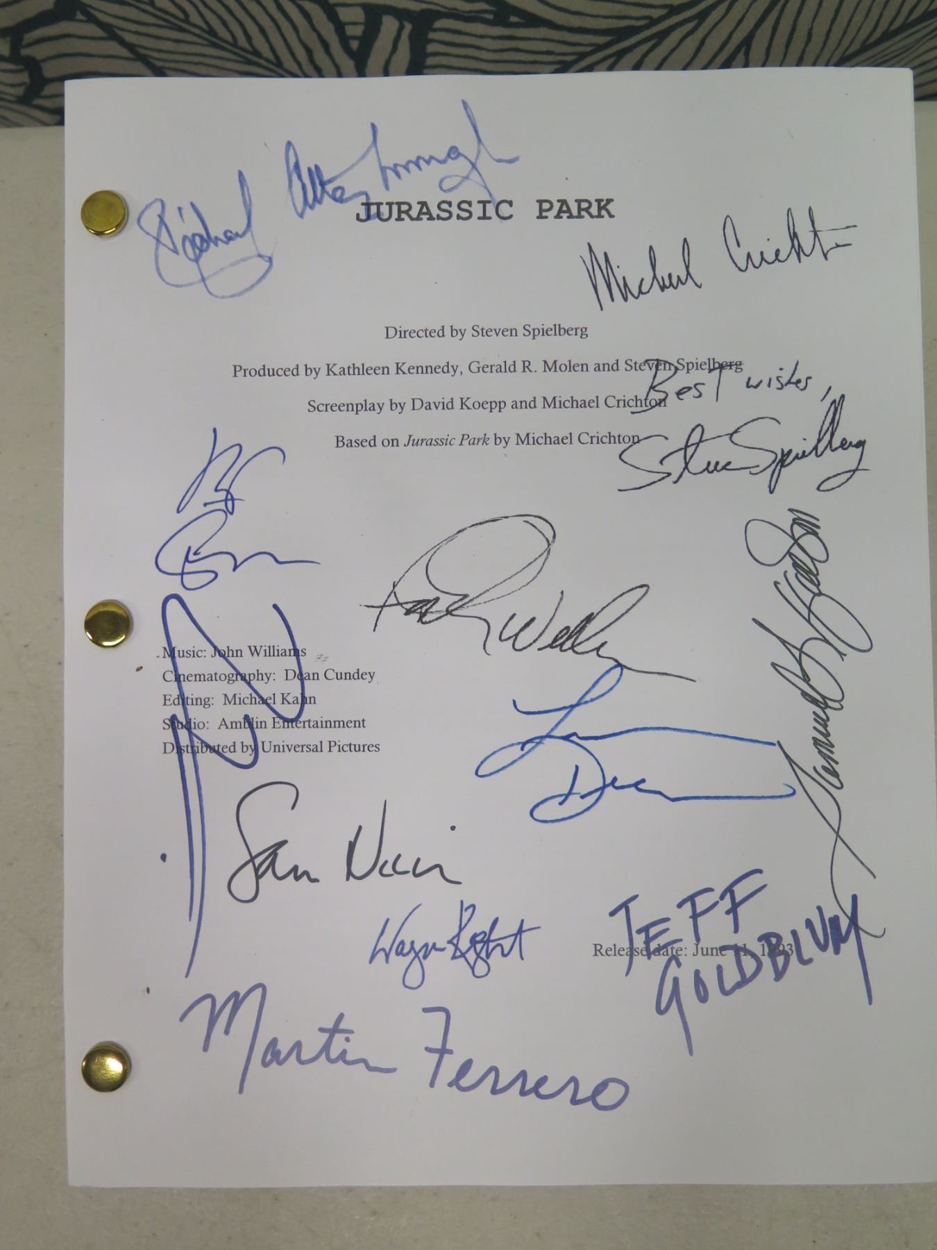 Canceled Script Qty 4 Scripts Signed by Cast: Big Bang Theory, Jurassic Park ...