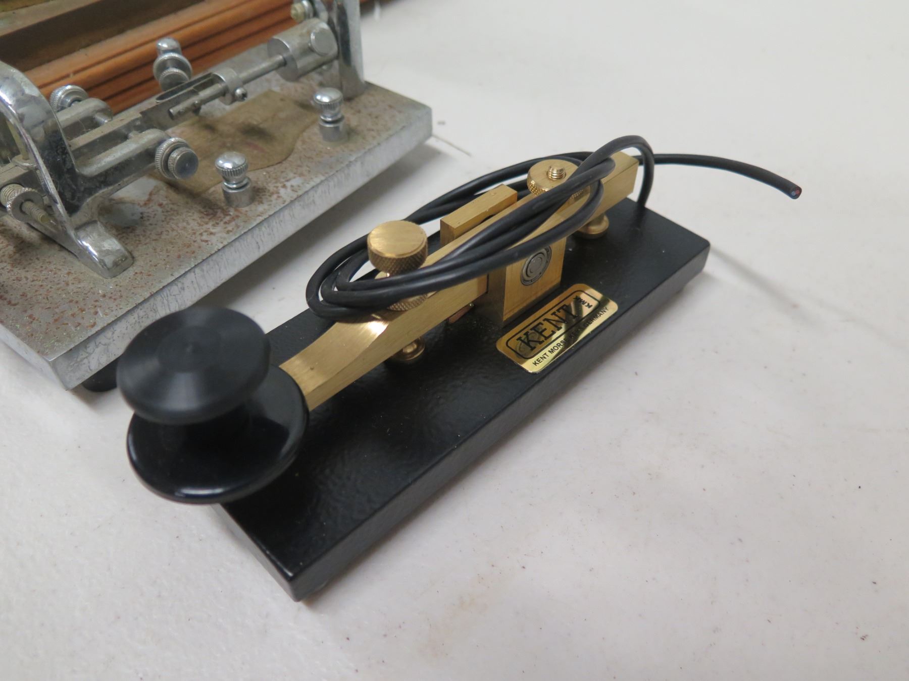 Morse Code Tapping Machine Advanced Electronics The Morse Machine w/ 4 Code Keyers - Oahu Auctions
