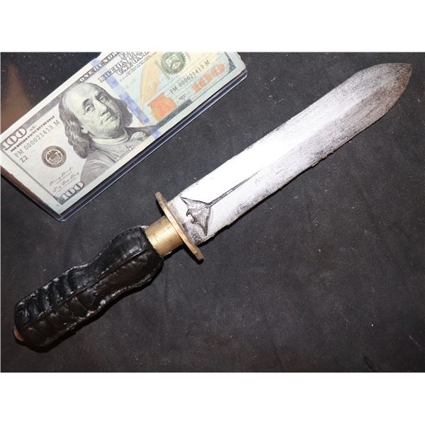 AQUAMAN BLACK MANTA KNIFE SCREEN USED SUPER HERO