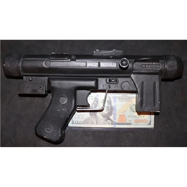 STAR WARS ROGUE ONE DEATH TROOPER BLASTER SCREEN USED