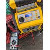 Image 2 : CAT CJ1000DXT JUMPSTARTER AND TIRE INFLATOR WORKING