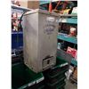 Image 1 : LITTLE CHIEF ELECTRIC SMOKER