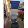 Image 2 : 7 STORAGE TOTES AND 3 BASKETS