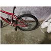 Image 2 : RED HUFFY BIKE