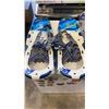 Image 2 : 2 PAIRS OF SNOWSHOES 1 PAIR VENTURE AND 1 PAIR K2 WITH BROKEN STRAP