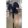 Image 2 : 16" OSCILLATING STANDING FAN