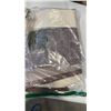 Image 2 : 3 PATIO FURNITURTE AND BBQ GRILL COVERS