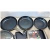 Image 2 : CHEFMAN ELECTRIC GRILL WITH ROCK PRO GRIDDLE, BLUE DIAMOND AND TFAL PANS
