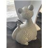 Image 3 : Stylized Cat Figurine