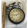 Image 2 : Stylistic Clock