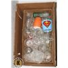 Image 1 : LARGE BOX OF ESTATE GLASSWARE