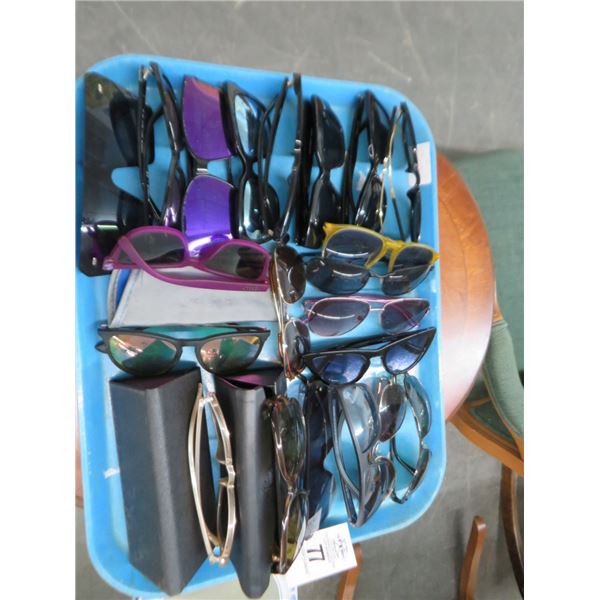 Lot of Fashion Sunglasses (18)