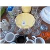 Image 2 : Dishes, Mugs & Glassware