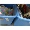 Image 1 : Tub w/Holiday Décor (2)