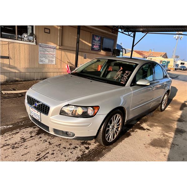 2005 Volvo S40 T5
