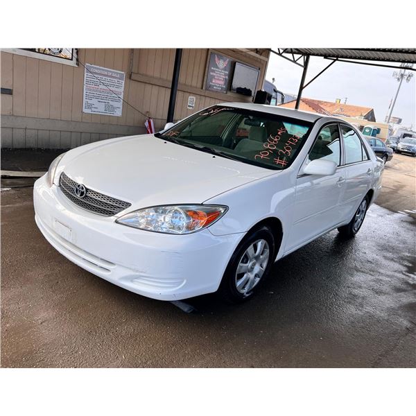 2004 Toyota Camry Standard