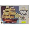 Image 1 : REVELL 1979 "CUTTY SARK CLIPPER" MODEL # 5401