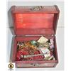 Image 1 : ESTATE JEWELRY COLLECTION IN TREASURE BOX