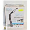 Image 1 : OTTLITE WIRELESS CHARGING LED LAMP WITH COLOR