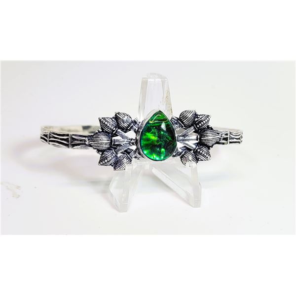 38)  SILVER TONE WITH LAB CREATED TRIP LATE OPAL