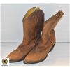 Image 1 : COWBOY BOOT SIZE 7.5 MADE IN CANADA