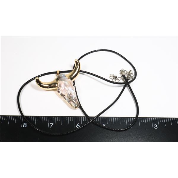 NEW CRYSTAL BULL SKULL PENDANT NECKLACE