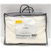 Image 1 : NEW WOOLINO LUXURY WOOL FILLED CRIB COMFORTER