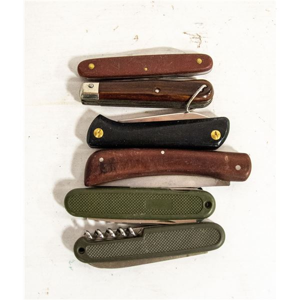 LOT OF FOLDING KNIVES