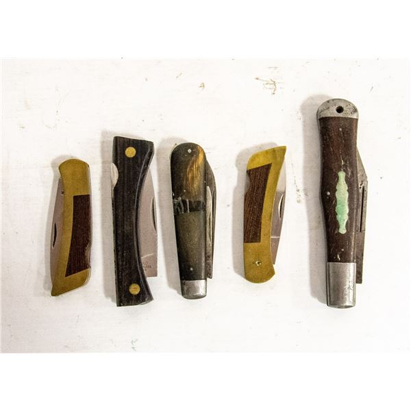 LOT OF FOLDING KNIVES