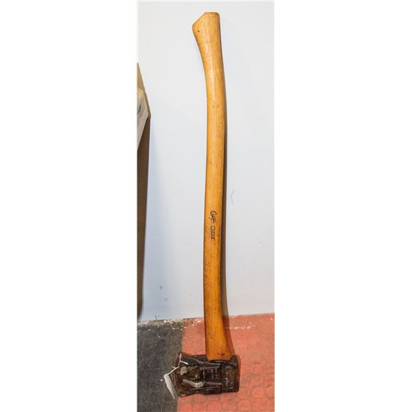 CHOPPER 1 USA SPRING LOADED WOOD HANDLE AXE