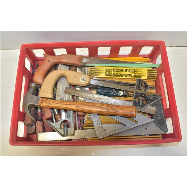 LARGE FLAT OF ESTATE TOOLS