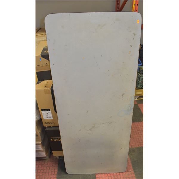 6FT FOLDING TABLE