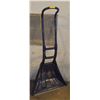Image 1 : HEAVY DUTY SNOW SHOVEL