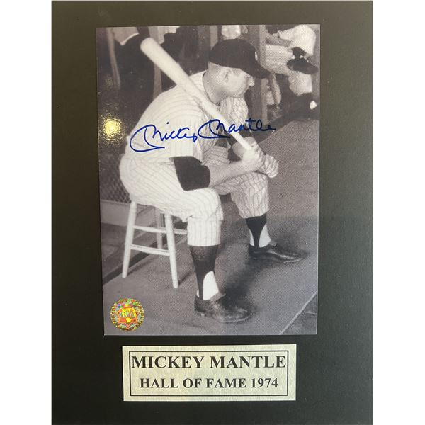 Mickey Mantle signed photo. GFA authenticated