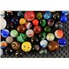 Image 4 : Collection of 150 Marbles