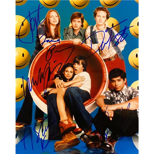 That '70s Show cast signed photo
