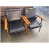 Image 2 : Pair of client leather chairs
